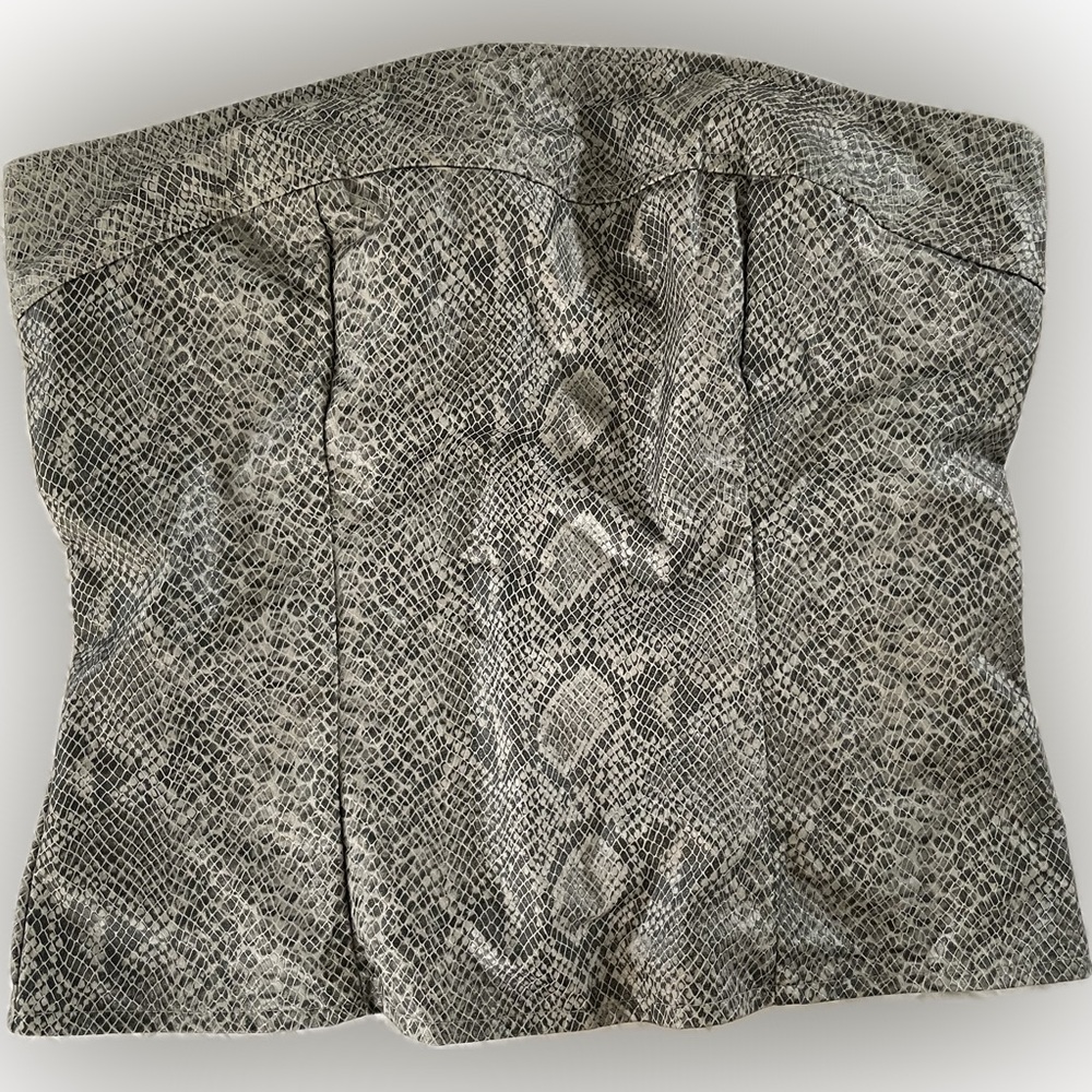 NWT Faux Snake Pattern Corset